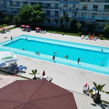 Zen Poolside Lägenhet *